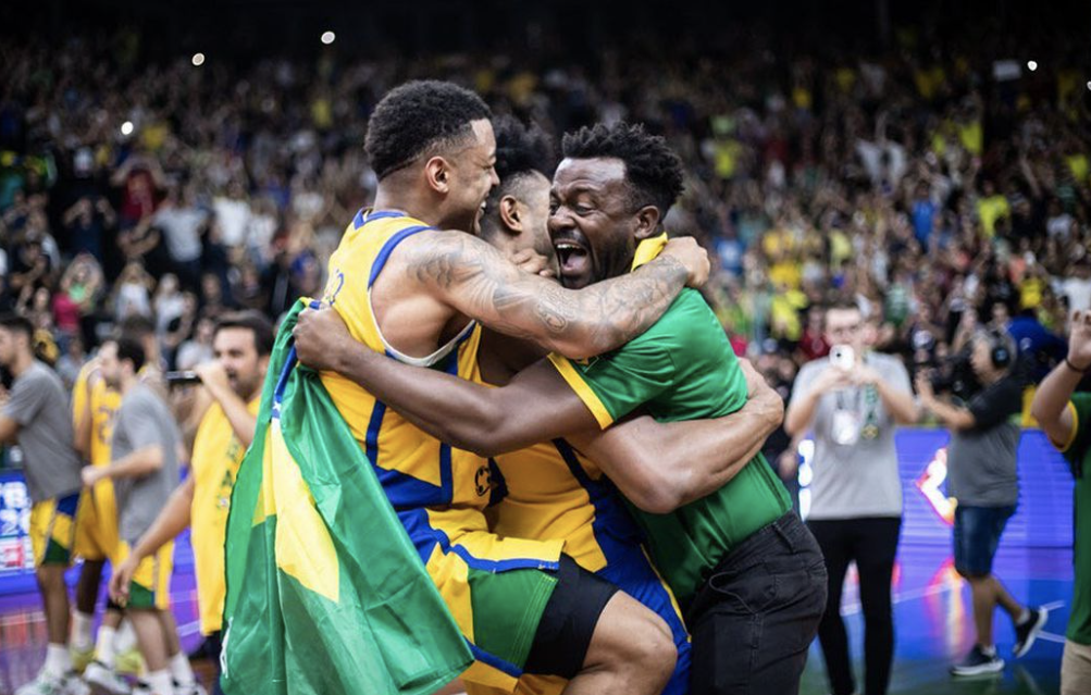 Confronto de titãs: a intensa rivalidade entre os melhores times de basquete do Brasil